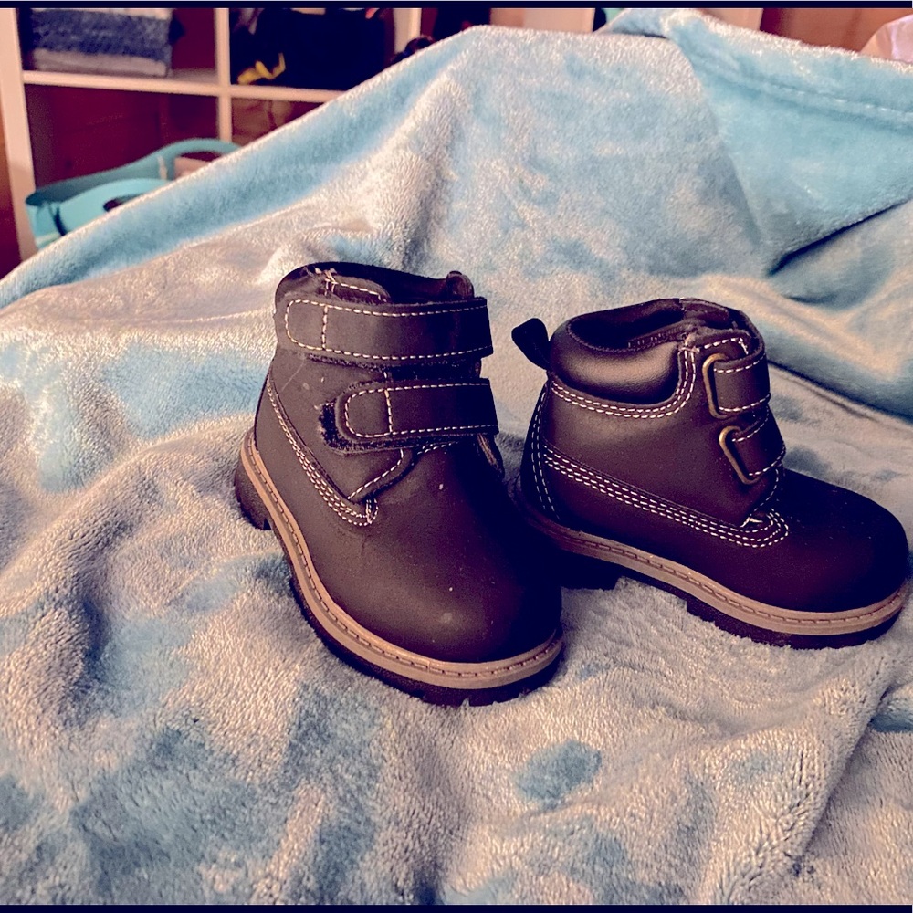 Shoes / boots